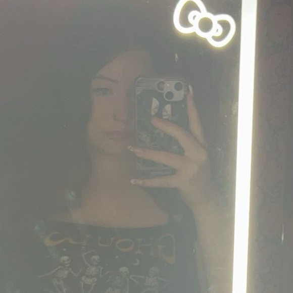 Meet your Posher, Izzy - Picture 1 of 1